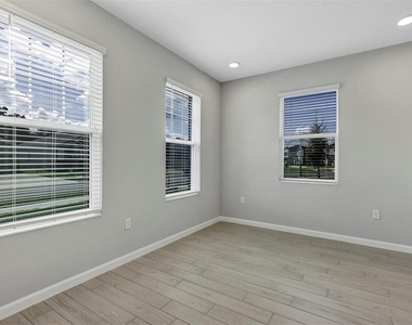 518 Lady Palm Street - Photo Thumbnail 5