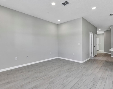 518 Lady Palm Street - Photo Thumbnail 9