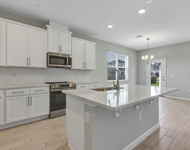 518 Lady Palm Street - Photo Thumbnail 11