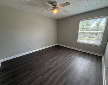 3716 Idlebrook Circle - Photo Thumbnail 7