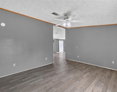 311 Se Highway 42 - Photo Thumbnail 5