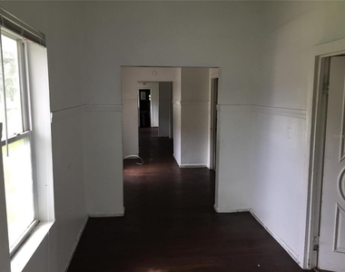 1489 Grothe Street - Photo Thumbnail 4