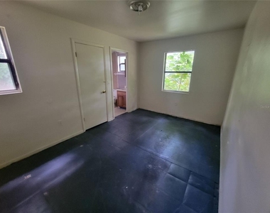 1290 Henson Lane - Photo Thumbnail 11