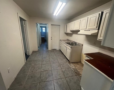 1290 Henson Lane - Photo Thumbnail 5