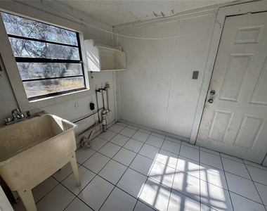 11606 Huggins Street - Photo Thumbnail 11