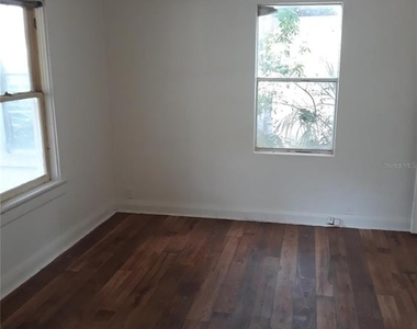 403 Walnut Street - Photo Thumbnail 10