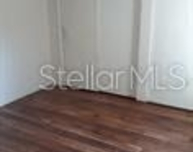 403 Walnut Street - Photo Thumbnail 4