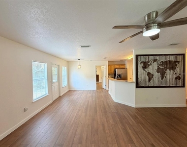 5722 Sw 85th Street - Photo Thumbnail 3