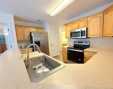 5722 Sw 85th Street - Photo Thumbnail 9