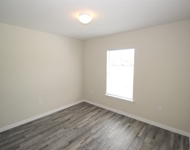 155 Ullian Trail - Photo Thumbnail 5