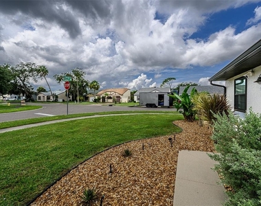 19584 Carob Court - Photo Thumbnail 32