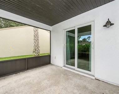 19584 Carob Court - Photo Thumbnail 29