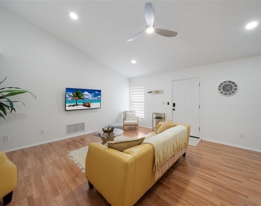 643 Mobile Road - Photo Thumbnail 5
