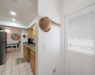 643 Mobile Road - Photo Thumbnail 12