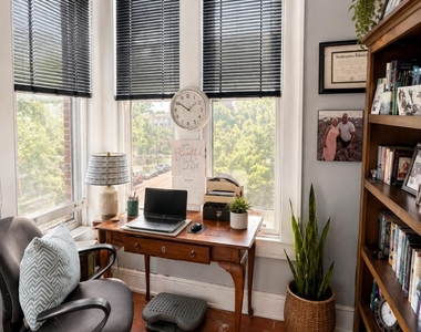 7658 North Sheridan Road - Photo Thumbnail 8