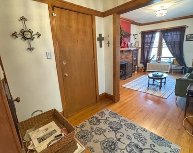 7658 North Sheridan Road - Photo Thumbnail 12