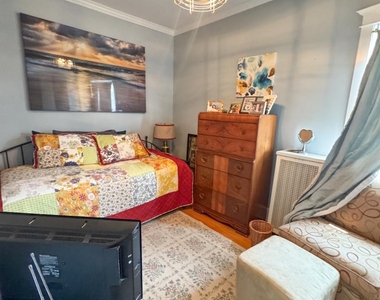 7658 North Sheridan Road - Photo Thumbnail 10