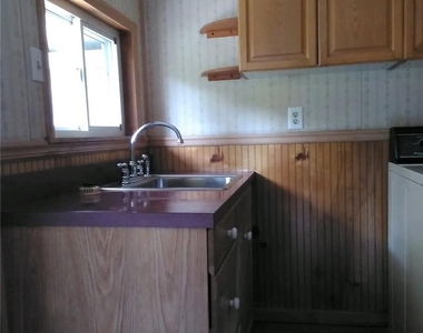 966 S Centre Street - Photo Thumbnail 8