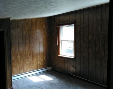966 S Centre Street - Photo Thumbnail 4