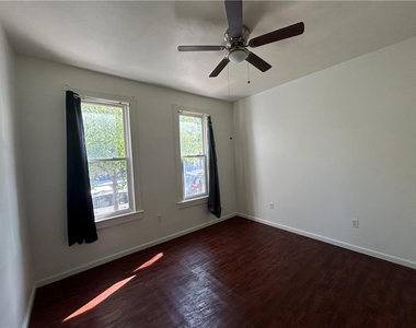 721 Northampton Street - Photo Thumbnail 5