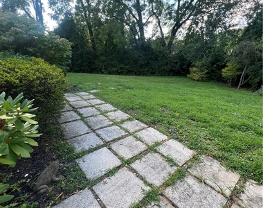 896 Briarstone Road - Photo Thumbnail 18
