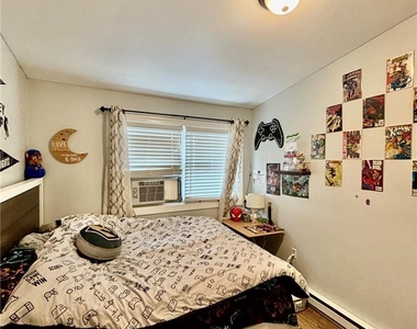 233 High Street - Photo Thumbnail 11