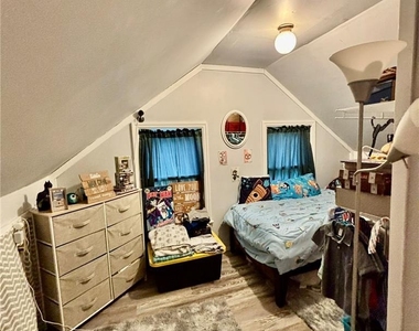 233 High Street - Photo Thumbnail 10