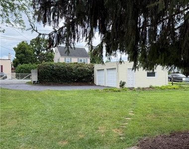 1909 7th Street - Photo Thumbnail 15