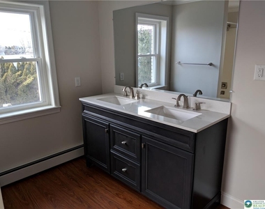 1909 7th Street - Photo Thumbnail 6