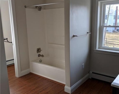 1909 7th Street - Photo Thumbnail 7