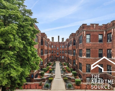 4419 North Wolcott Avenue - Photo Thumbnail 10
