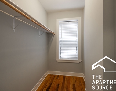 4419 North Wolcott Avenue - Photo Thumbnail 8