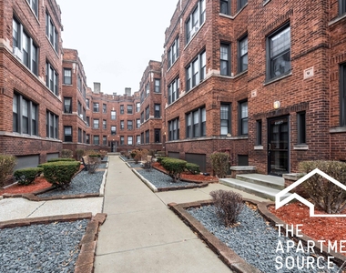 4419 North Wolcott Avenue - Photo Thumbnail 9