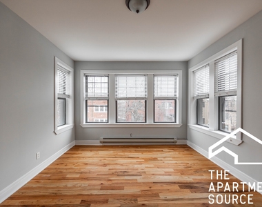 4419 North Wolcott Avenue - Photo Thumbnail 5