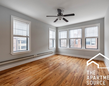 4419 North Wolcott Avenue - Photo Thumbnail 3