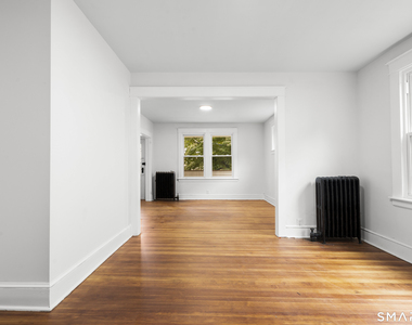 37 Gridley Street - Photo Thumbnail 5