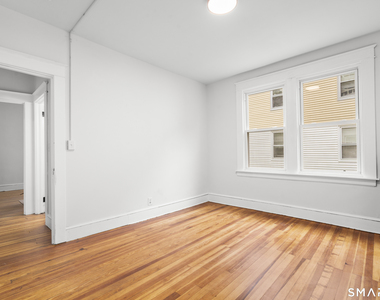 37 Gridley Street - Photo Thumbnail 8