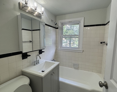35 Goodyear Street - Photo Thumbnail 6