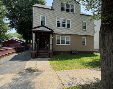 35 Goodyear Street - Photo Thumbnail 9