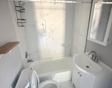 32 Alstrum Street - Photo Thumbnail 2