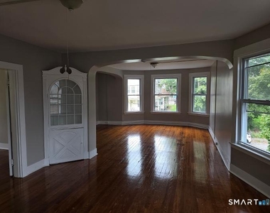 9 Woodlawn Terrace - Photo Thumbnail 2
