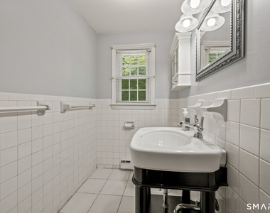 414 Robin Court - Photo Thumbnail 13