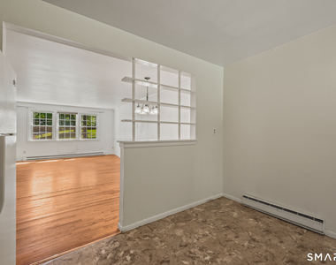 414 Robin Court - Photo Thumbnail 6