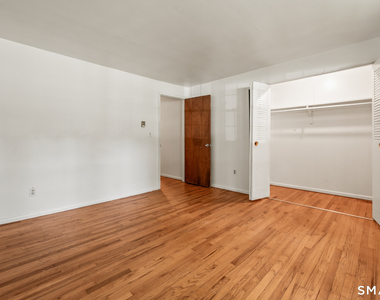 414 Robin Court - Photo Thumbnail 17
