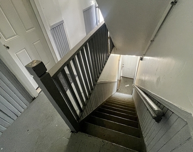 1389 Pembroke Street - Photo Thumbnail 3