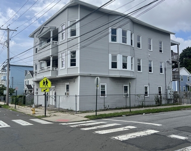 1389 Pembroke Street - Photo Thumbnail 1