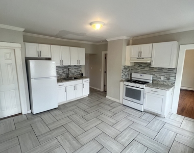 1389 Pembroke Street - Photo Thumbnail 4