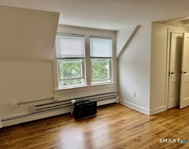 172 Heritage Hill Road - Photo Thumbnail 8