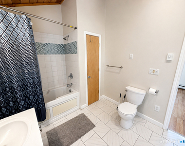 311 Racebrook Road - Photo Thumbnail 12