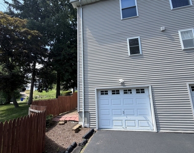 612 Black Rock Turnpike - Photo Thumbnail 11